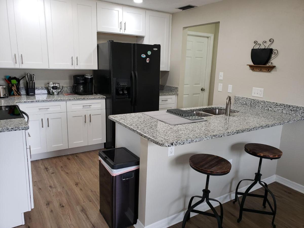 Shell Near The Sea, 2-Br Pet Friendly Home Venice Eksteriør bilde